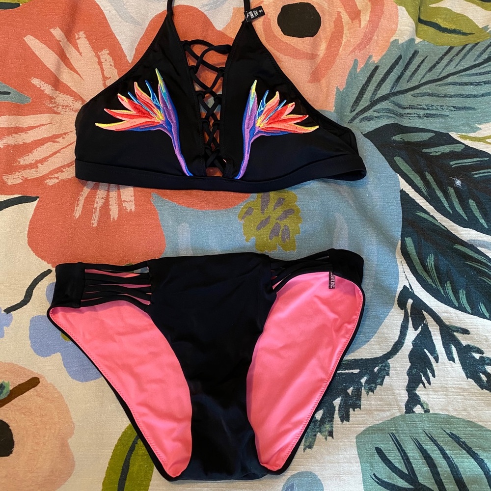 NWT Victoria’s Secret 2-Piece Swimsuit